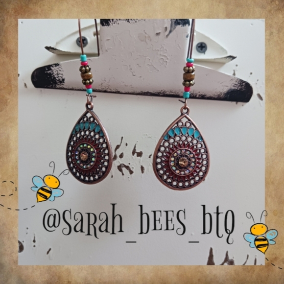 Beautiful Bohemian Dangling Copper Tone Earrings - Picture 3 of 4